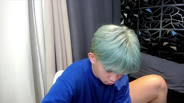 davincihugecock live sex cam