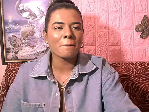 indiannaughtygoddess - Indiannaughtygoddess's free webcam - UK Sex Cams