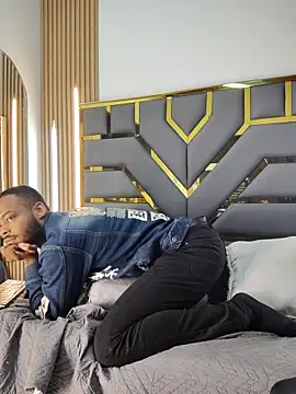 Oliver_bigblack_cock webcam