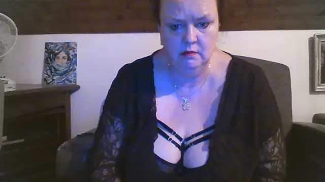 TiffanyMature webcam