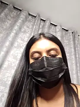 TemptingMiss_Daisy webcam