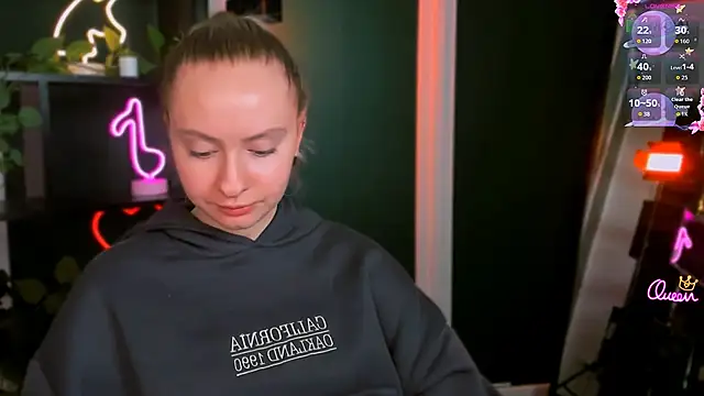 mila_glow1 - Mila_glow1's free webcam - UK Sex Cams