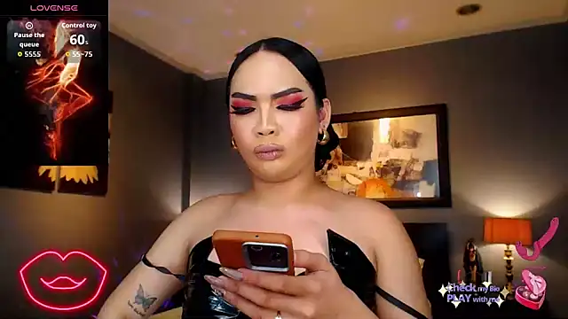 fridahumphrey - FridaHumphrey's free webcam - UK Sex Cams