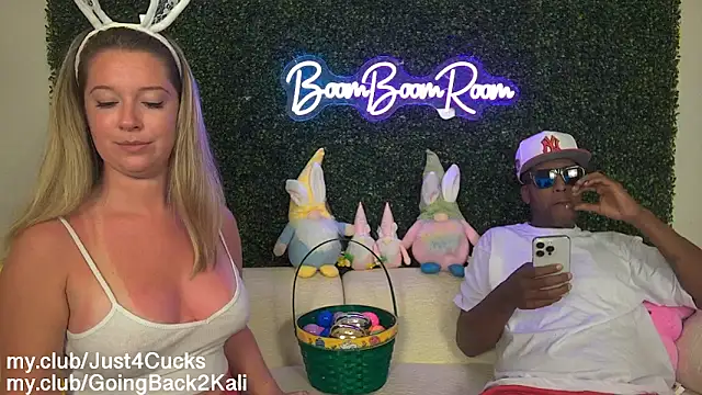 boomboomr00m Live Webcam on Stripchat