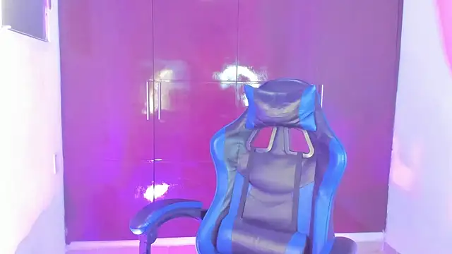 Milo_LatinBoy webcam