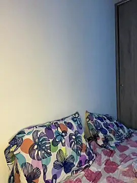 i_samanthaa - I_Samanthaa's free webcam - UK Sex Cams