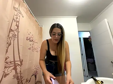 Webcam Model (Danitentacion)  is live.Free join now!