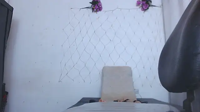 valeriasquirt webcam