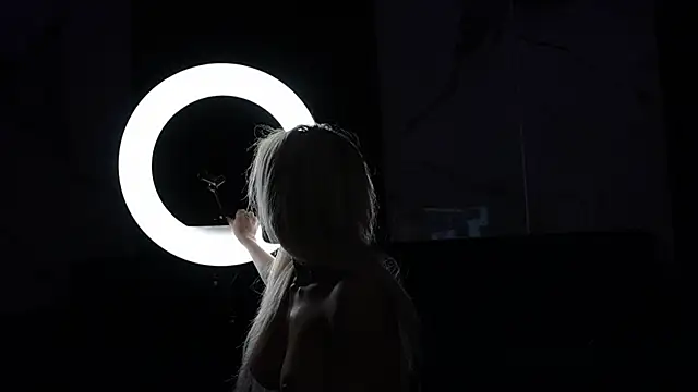 blondie_muller (F teen) - Make it HOT