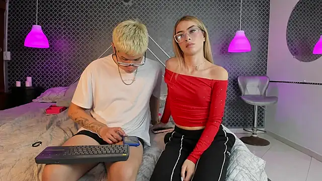 evie_demn - Evie_demn's free webcam - UK Sex Cams