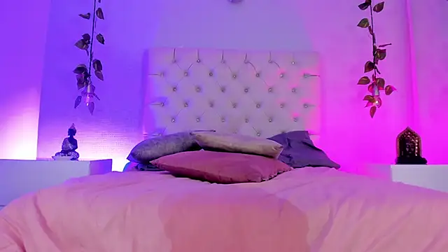 rachel-greyy - Rachel-Greyy's free webcam - UK Sex Cams