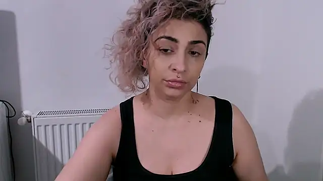 aaaruny - AAARUNY's free webcam - UK Sex Cams