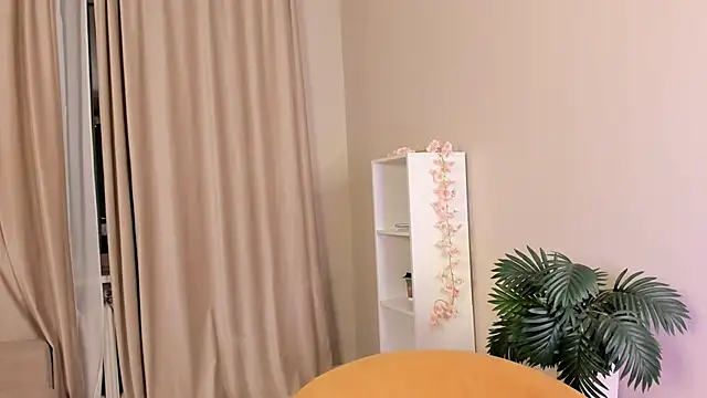 betteselbe (F teen) - tease with shorts