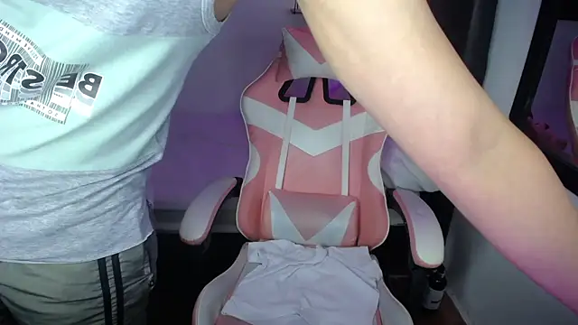 jessi_and_boy webcam