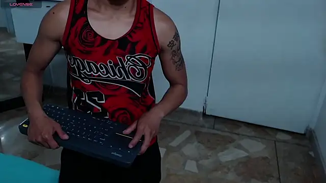 Liiamthompson webcam