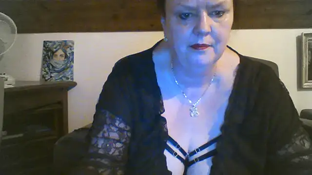 TiffanyMature webcam