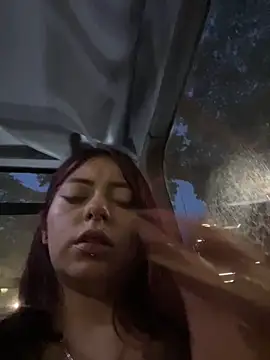 RojitasTeaseX_ webcam