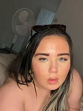 olivia_xxxxxx Live Webcam on Stripchat