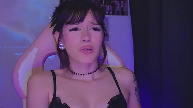 Moonlightt_21 webcam