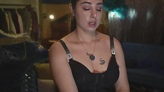 VanessaDoyle live sex cam