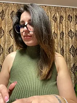 nadiranoor - NadiraNoor's free webcam - UK Sex Cams