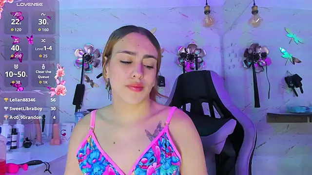 Natasha-Adams webcam