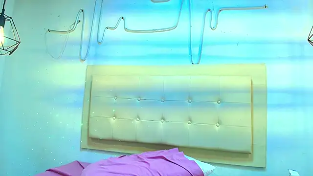 Mitchell_diaz webcam