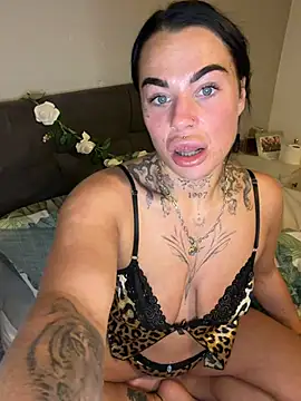 Webcam Model (Darkfantisyx)  is live.Free join now!