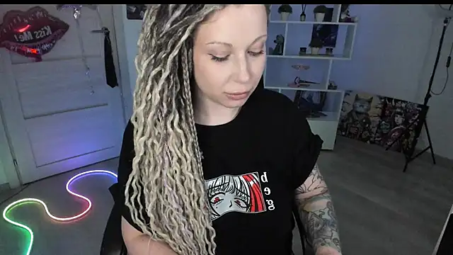 honeysallymoore - HoneySallyMoore's free webcam - UK Sex Cams