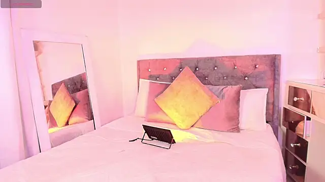 vale_prado - Vale_prado's free webcam - UK Sex Cams