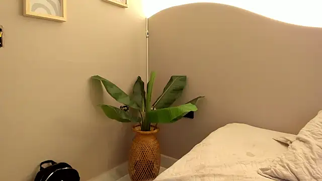 bianca_angel_ (F young) - make me squirt