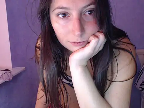 LuckyLisa23 - Live Cam