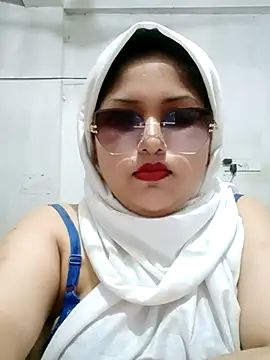 Webcam Model (Nusrat-N)  is live.Free join now!