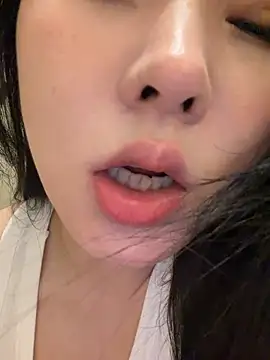 美女anqi6376在线直播