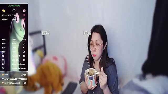 美女Xiao_Yi_0814在线直播