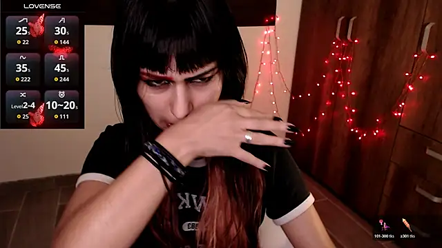 Little-Lucifer webcam