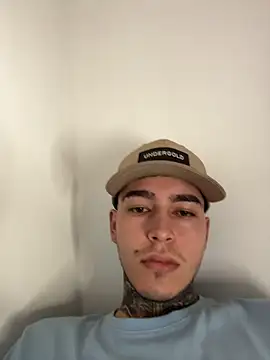 samm4044 - Samm4044's free webcam - UK Sex Cams