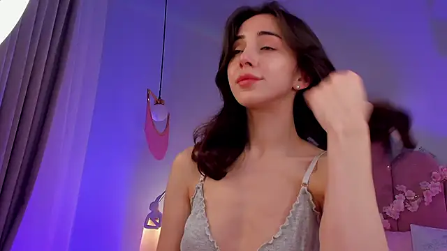 elsayoung - ElsaYoung's free webcam - UK Sex Cams