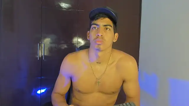 Milo_LatinBoy webcam