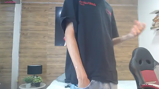 DraxBlade09's live cam