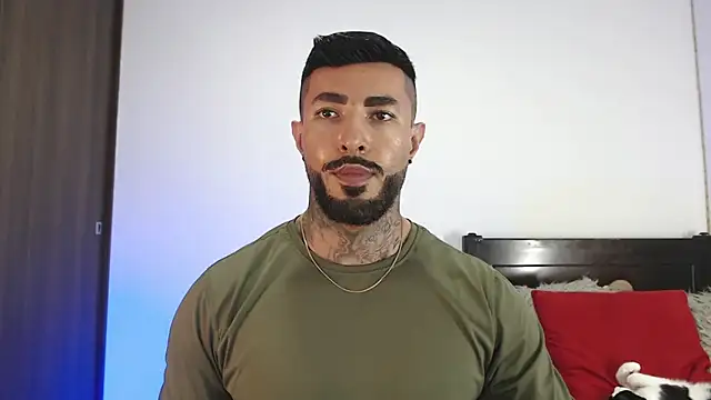 andrea_de_lucaa webcam