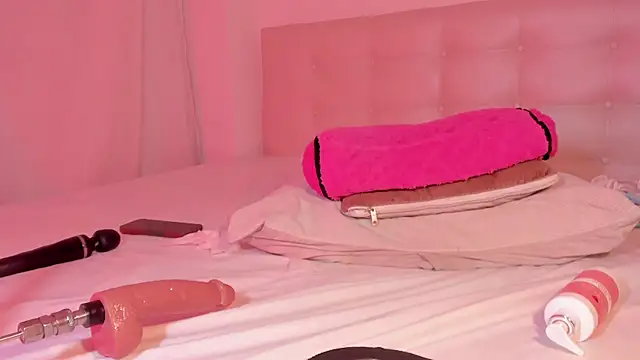 Miia-Rose - Live Cam