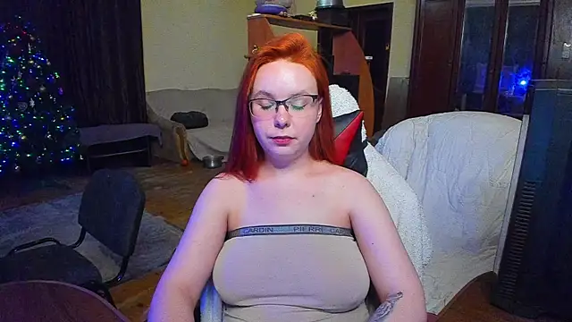 JustFoxyee - Live Cam