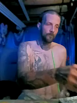 whipit323 (Ask my age) - Need a hundred bucks please