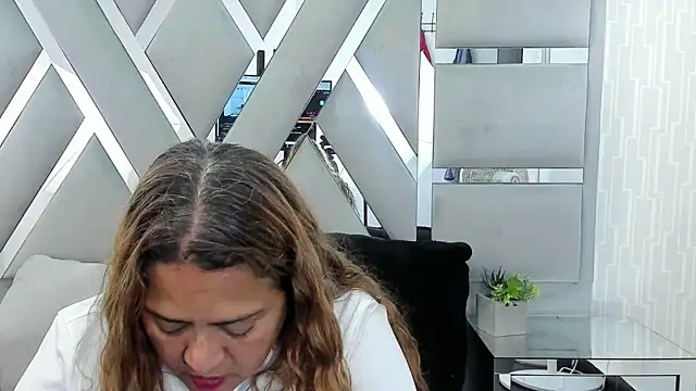 MonzerratBoyer webcam