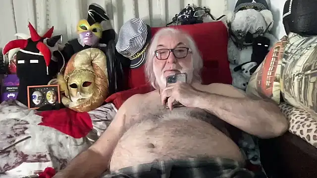 EroticVenetian live sex cam