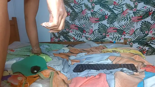 smallkarlakarla webcam