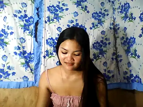 PinaySkinnyJust18 webcam