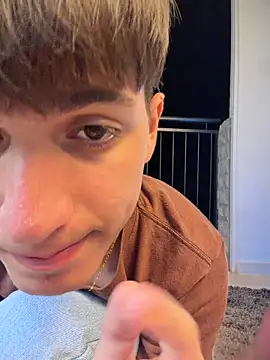 Naim_TheKing's live cam