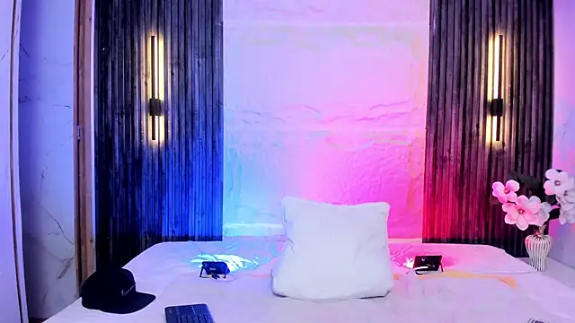 Apolo_jonnes live sex cam